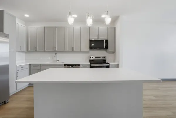 $1,985 | 1225 Rock Run, Unit 312, Shorewood, IL 60431