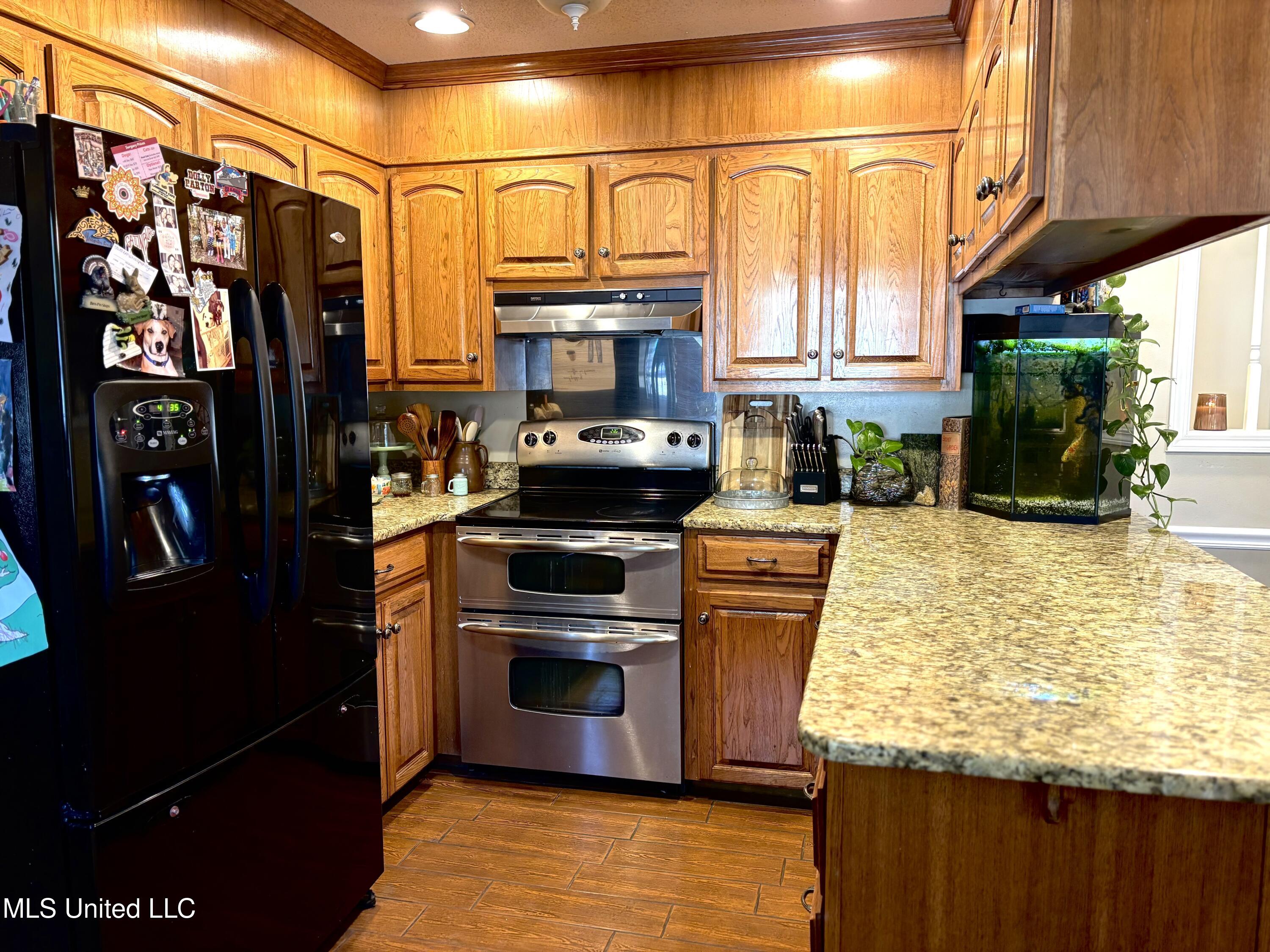 6105 McCormack Road Moss Point, MS 39562 - Photo 9 of 27 IMG_0431