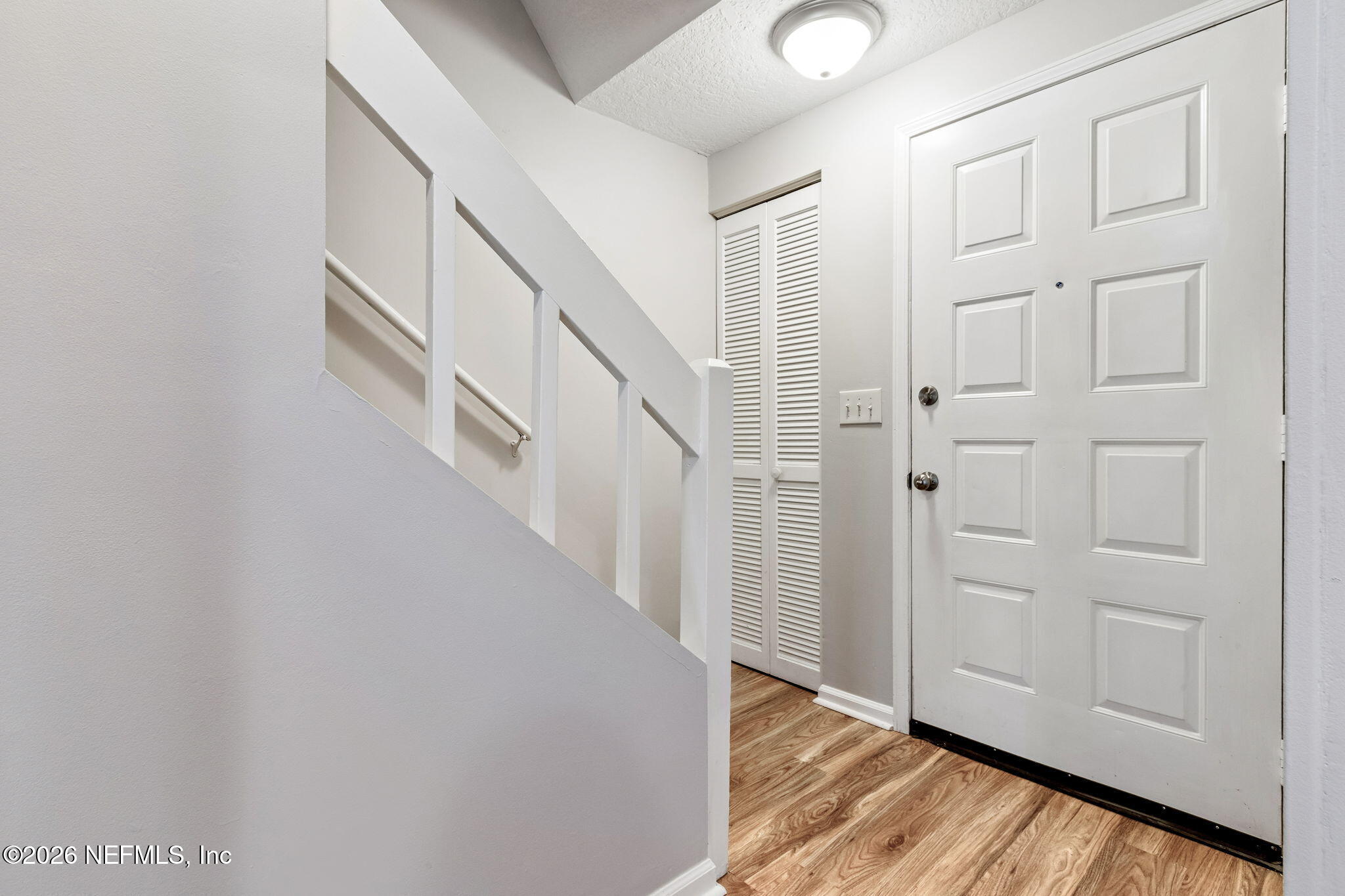 3801 Crown Point Road, Unit 1184 Jacksonville, FL 32257 - Photo 18 of 35 Let's head upstairs!