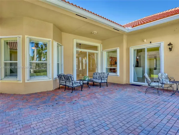 $750,000 | 819 Southwest Bromelia Terrace, Stuart, FL 34997