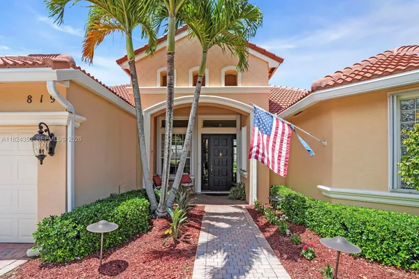 $750,000 | 819 Southwest Bromelia Terrace, Stuart, FL 34997