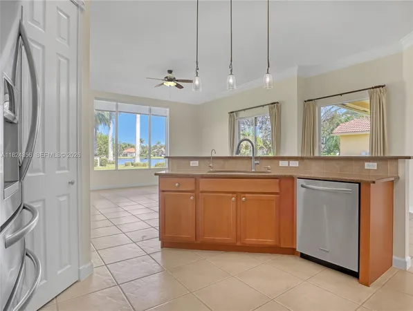 $750,000 | 819 Southwest Bromelia Terrace, Stuart, FL 34997