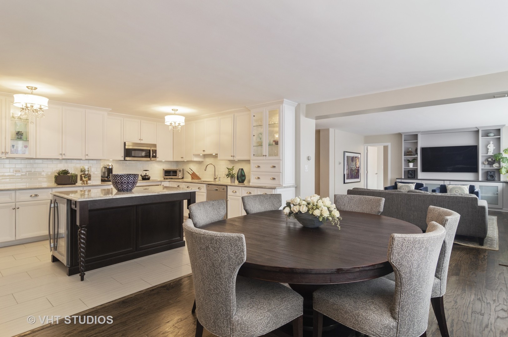 850 North Dewitt Place, Unit 18A Chicago, IL 60611 - Photo 5 of 24