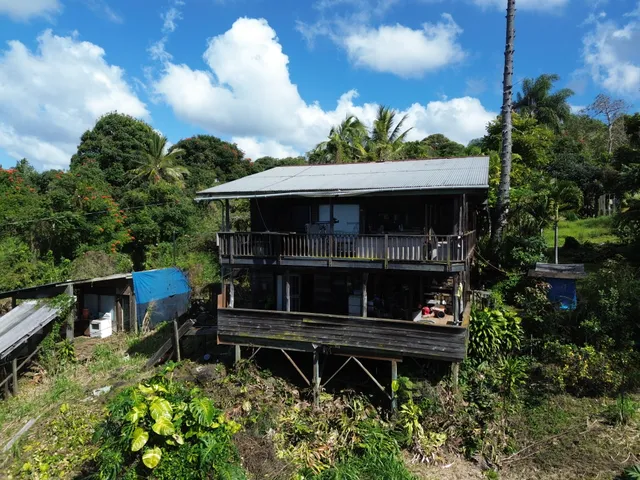 $900,000 | 82-1161 Kinue Road, Captain Cook, HI 96704