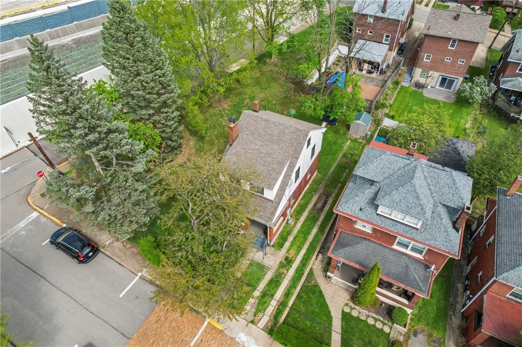 416 Maple Avenue Pittsburgh, PA 15215 - Photo 32 of 38 an aerial view of a house