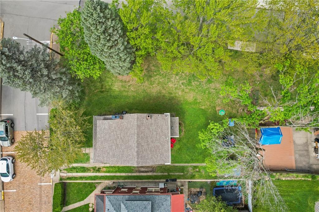 416 Maple Avenue Pittsburgh, PA 15215 - Photo 35 of 38 an aerial view of a house