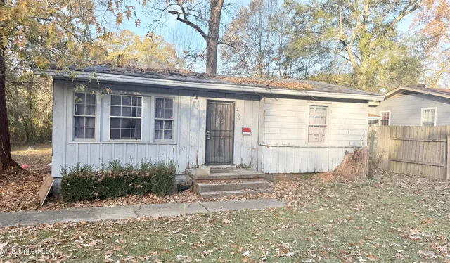 $24,900 | 2559 McDowell Circle, Jackson, MS 39204