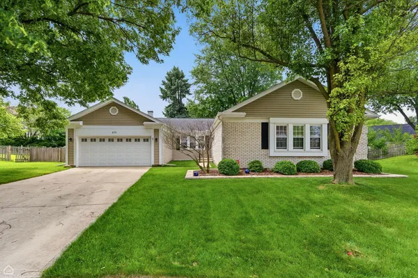 $469,000 | 275 Essex Court, Aurora, IL 60504