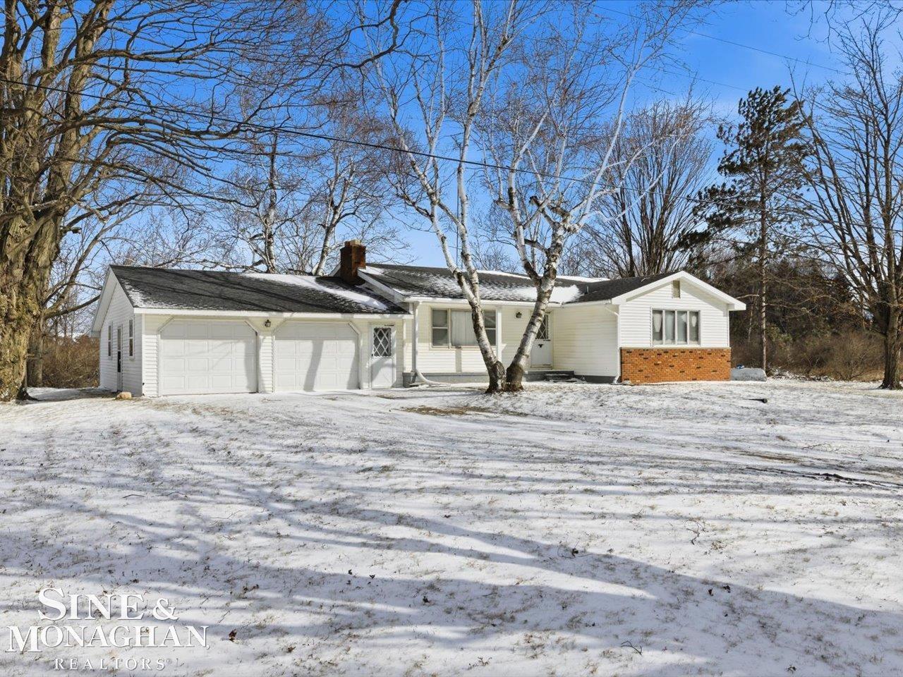 6761 Mortimer Line Road Lexington, MI 48450 - Photo 2 of 31 50202091-9027d706-4bff-4556-a4af-ac7ba6257cd0.JPG