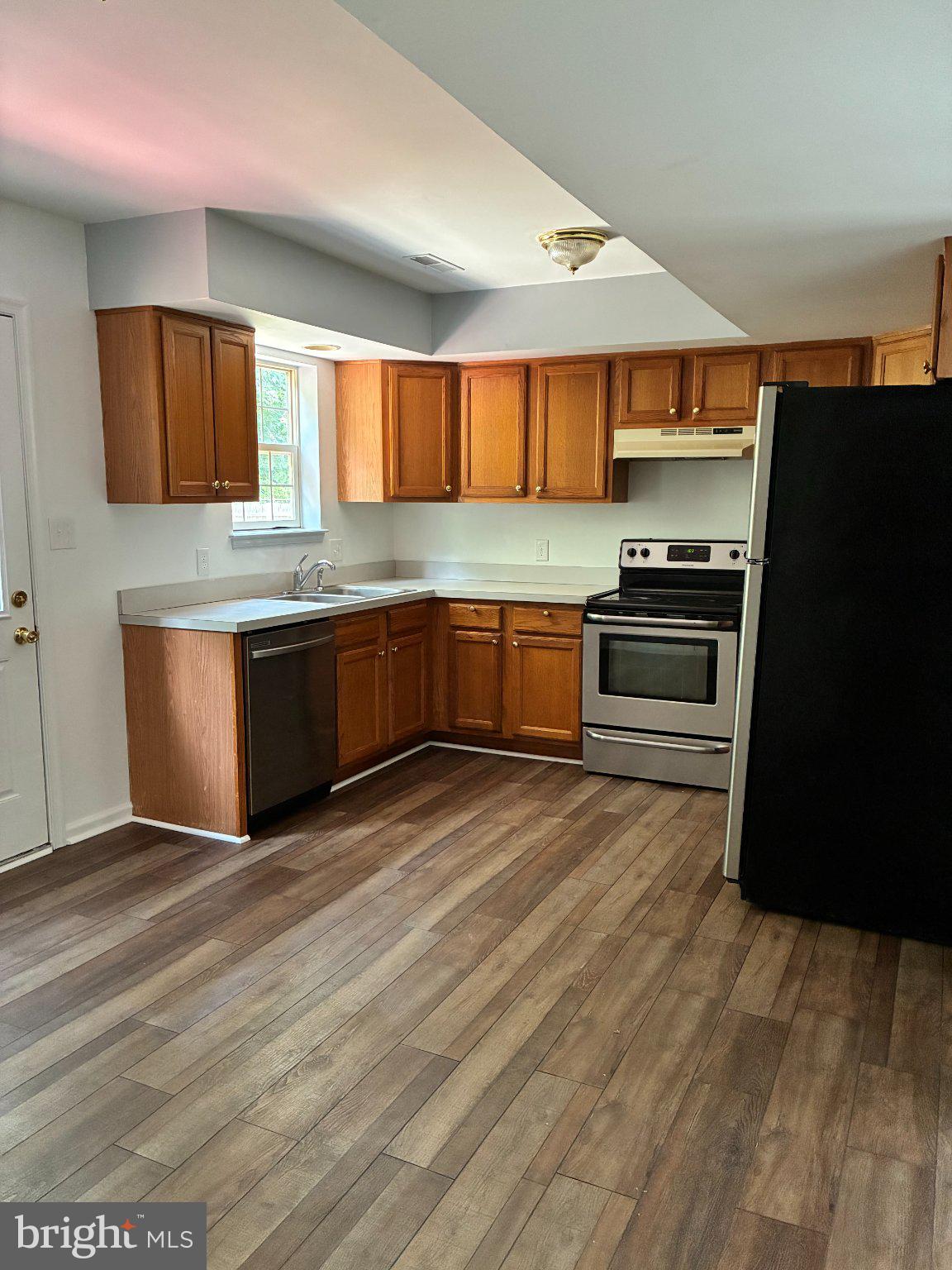 3121 Sundial Road Dover, PA 17315 - Photo 10 of 32 Bright and inviting kitchen space.