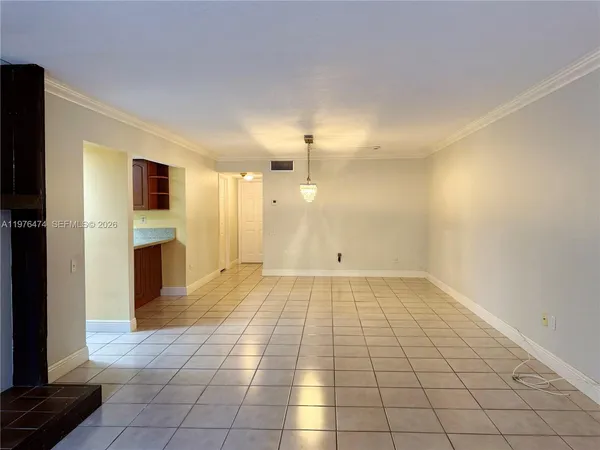 $329,900 | 6977 Southwest 115th Place, Unit E33, Miami, FL 33173