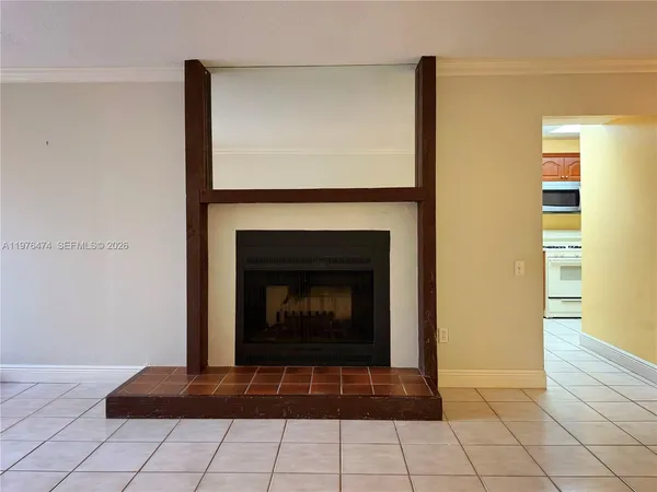 $329,900 | 6977 Southwest 115th Place, Unit E33, Miami, FL 33173
