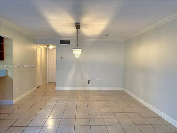 $329,900 | 6977 Southwest 115th Place, Unit E33, Miami, FL 33173