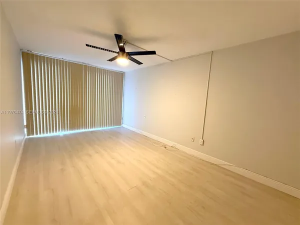 $329,900 | 6977 Southwest 115th Place, Unit E33, Miami, FL 33173