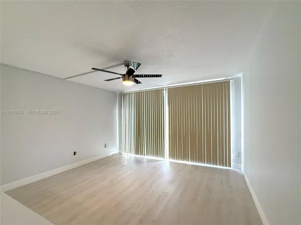 $329,900 | 6977 Southwest 115th Place, Unit E33, Miami, FL 33173