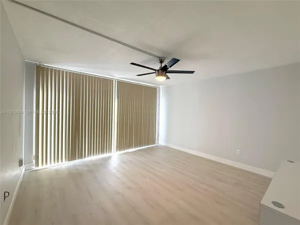 $329,900 | 6977 Southwest 115th Place, Unit E33, Miami, FL 33173