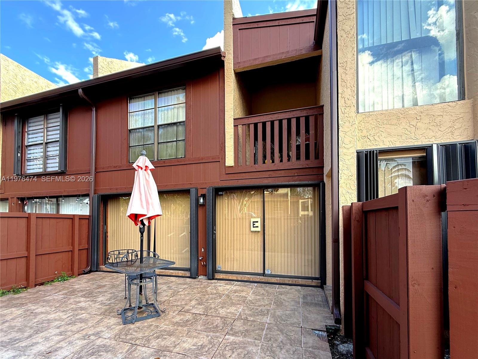 6977 Southwest 115th Place, Unit E33 Miami, FL 33173 - Photo 4 of 32 Interior Front View