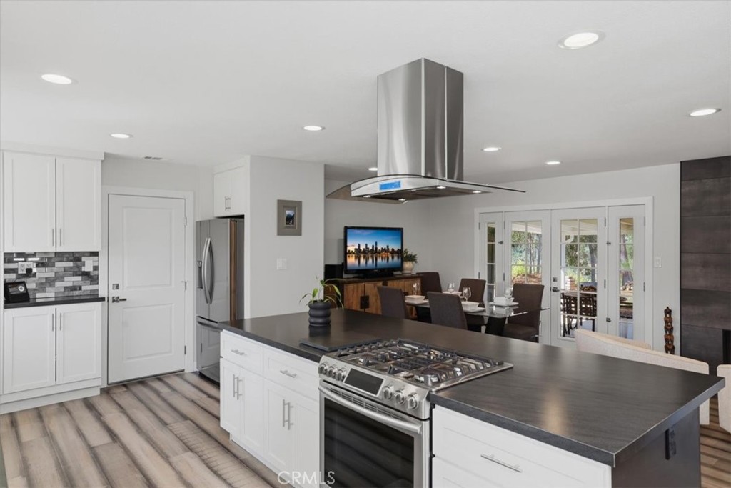 5091 Berryhill Place Riverside, CA 92507 - Photo 18 of 57 Kitchen