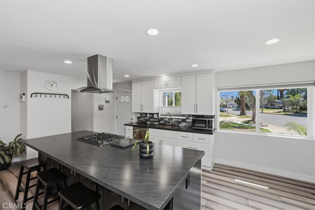 5091 Berryhill Place Riverside, CA 92507 - Photo 19 of 57 Kitchen