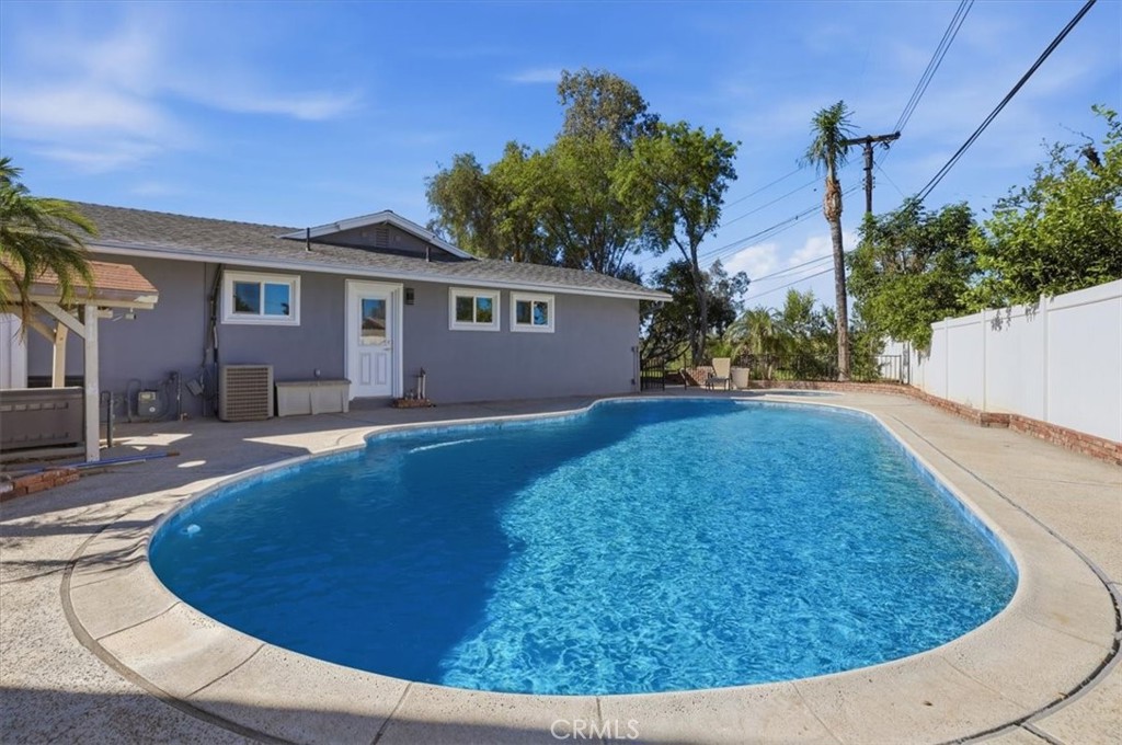 5091 Berryhill Place Riverside, CA 92507 - Photo 36 of 57 Pool & Spa