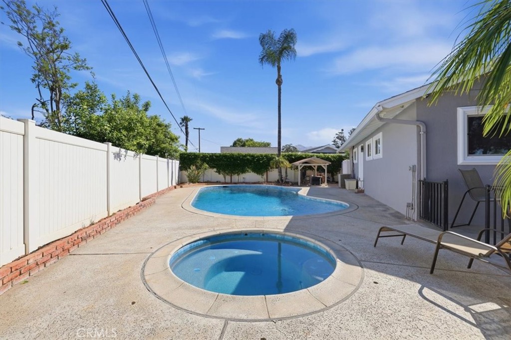5091 Berryhill Place Riverside, CA 92507 - Photo 38 of 57 Pool & Spa
