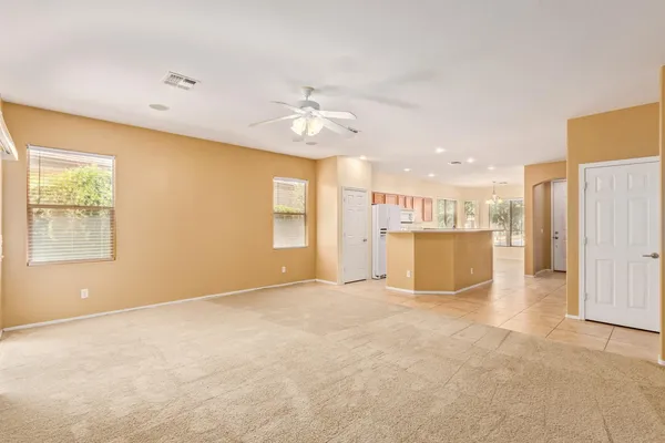 $2,249 | 4091 South Vineyard Avenue, Gilbert, AZ 85297