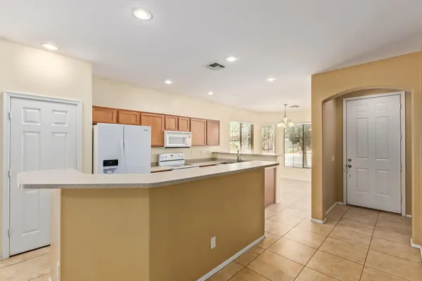 $2,249 | 4091 South Vineyard Avenue, Gilbert, AZ 85297