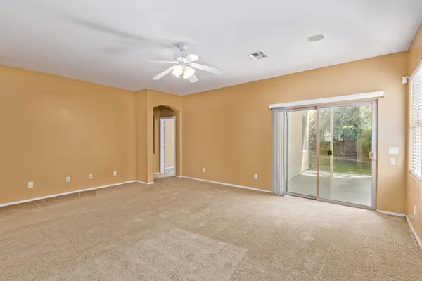 $2,249 | 4091 South Vineyard Avenue, Gilbert, AZ 85297