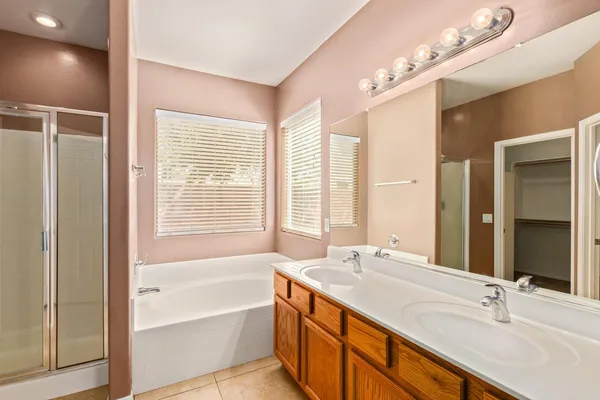 $2,249 | 4091 South Vineyard Avenue, Gilbert, AZ 85297