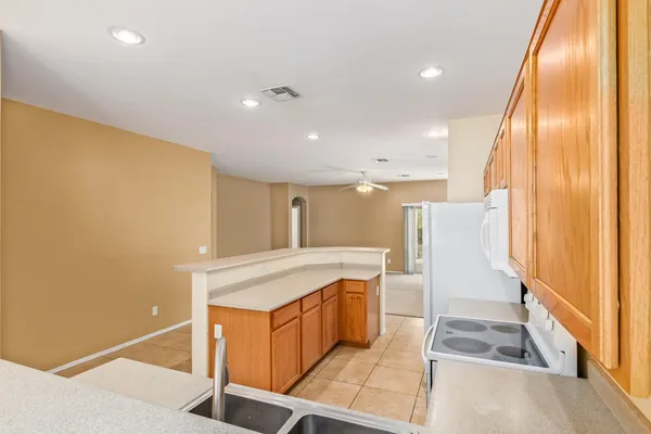 $2,249 | 4091 South Vineyard Avenue, Gilbert, AZ 85297
