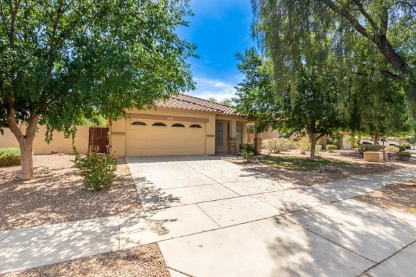 $2,249 | 4091 South Vineyard Avenue, Gilbert, AZ 85297