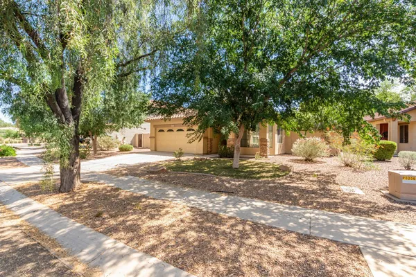 $2,249 | 4091 South Vineyard Avenue, Gilbert, AZ 85297