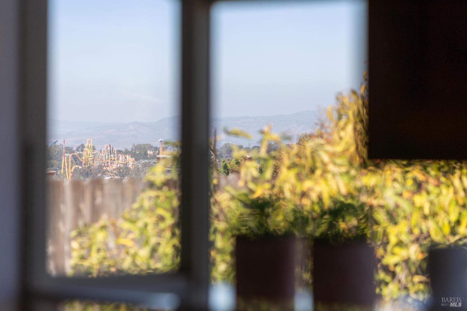 284 Preakness Lane Vallejo, CA 94591 - Photo 15 of 62