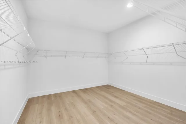 $2,500,000 | 2210 Southwest 122nd Terrace, Davie, FL 33325