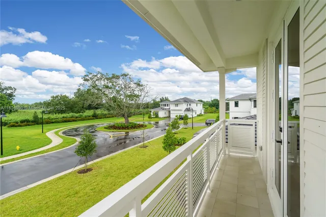 $2,500,000 | 2210 Southwest 122nd Terrace, Davie, FL 33325