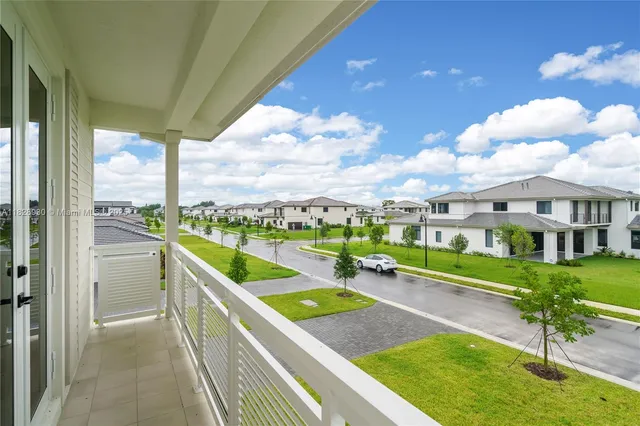 $2,500,000 | 2210 Southwest 122nd Terrace, Davie, FL 33325