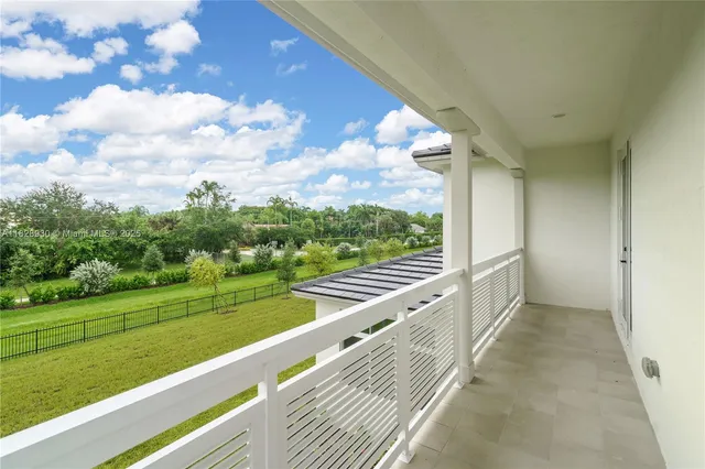 $2,500,000 | 2210 Southwest 122nd Terrace, Davie, FL 33325