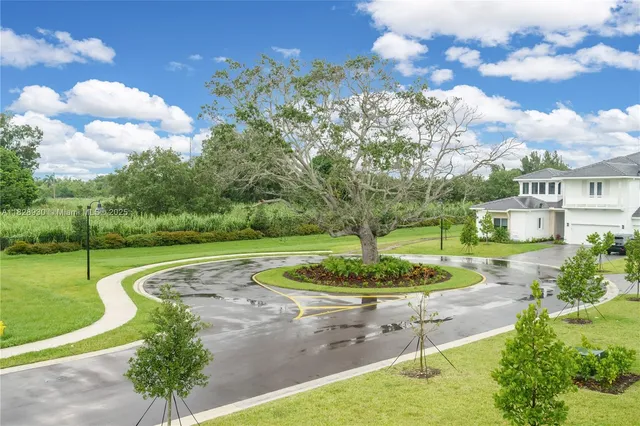 $2,500,000 | 2210 Southwest 122nd Terrace, Davie, FL 33325