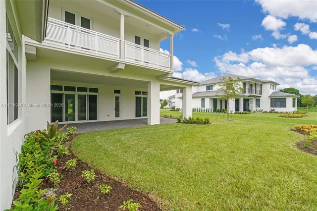 $2,500,000 | 2210 Southwest 122nd Terrace, Davie, FL 33325