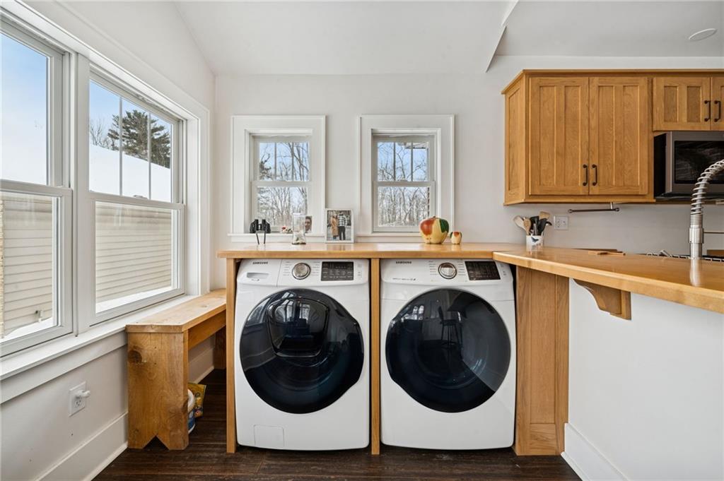 460 Beaver Run Road Apollo, PA 15613 - Photo 5 of 47 a utility room with sink dryer and washer