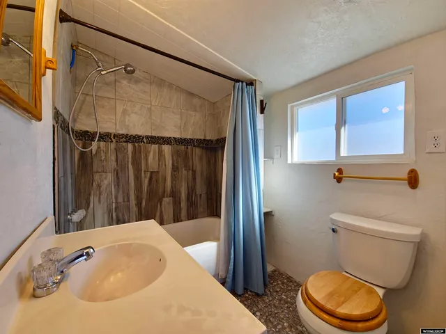 $285,000 | 621 Main Street, Evanston, WY 82930