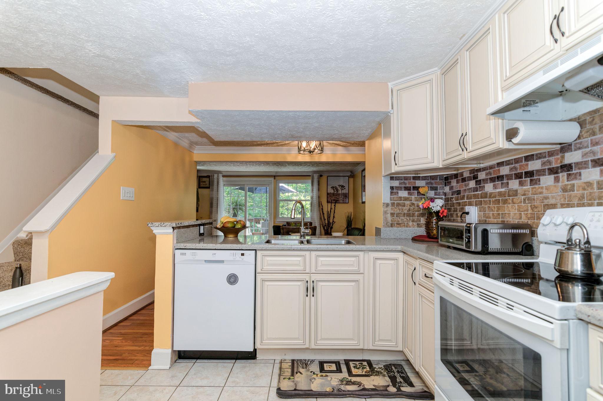 8303 Windfall Road Springfield, VA 22153 - Photo 8 of 42 Kitchen