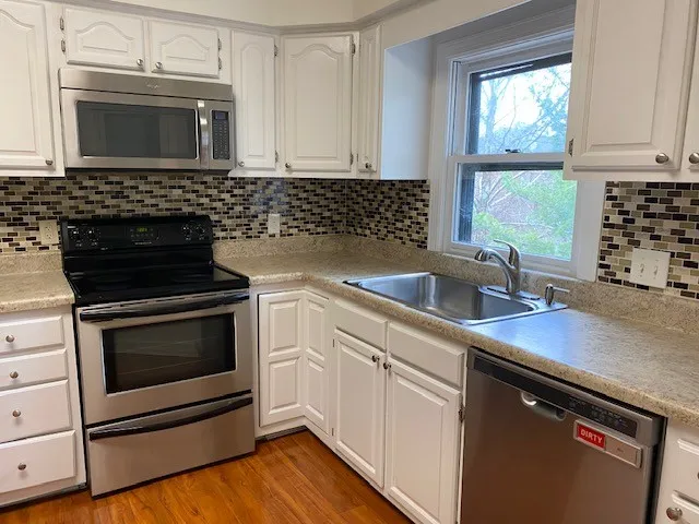 $2,100 | 409 Ashlawn Court, Nashville, TN 37215