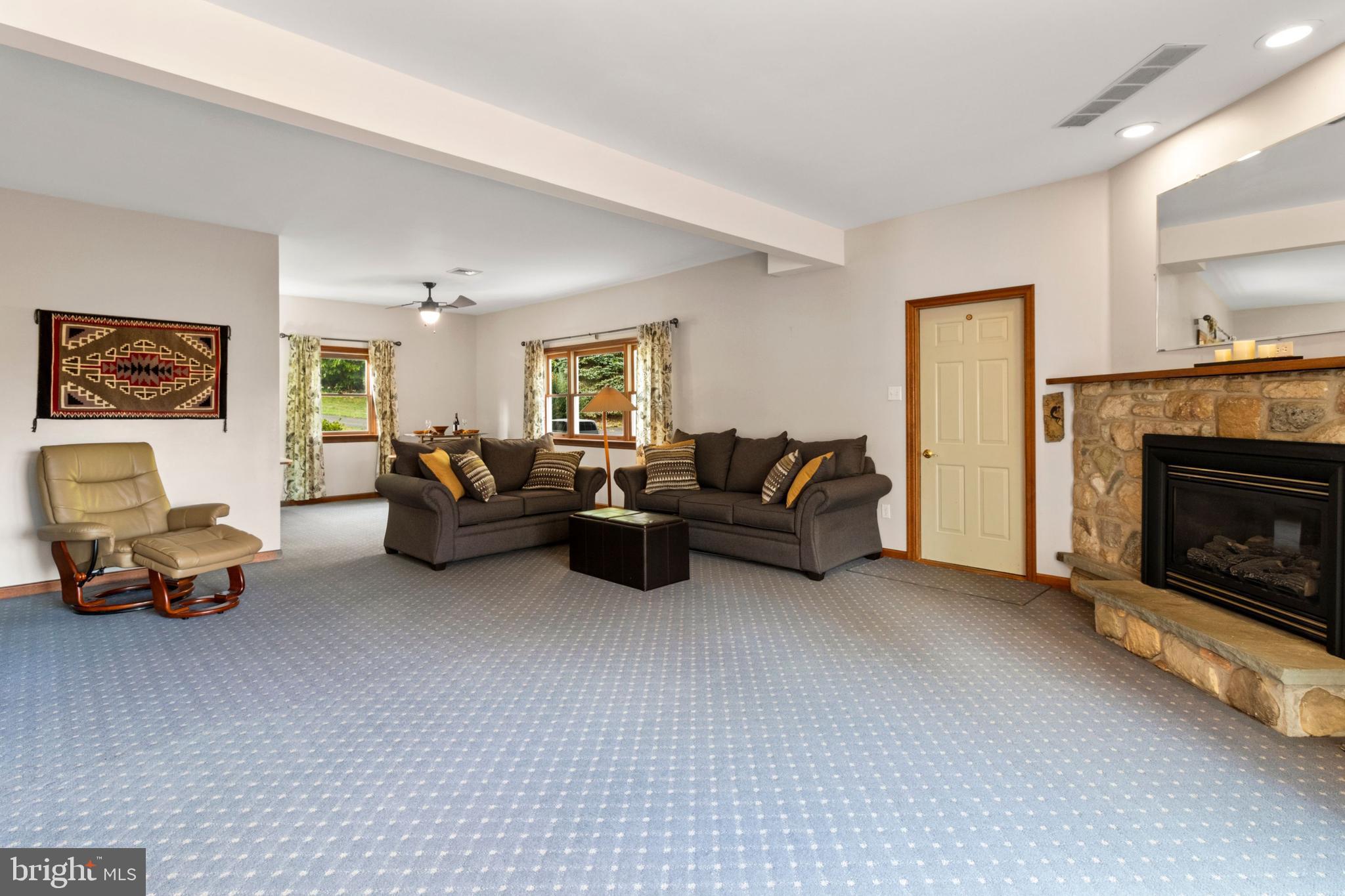 393 Township Line Road Chalfont, PA 18914 - Photo 29 of 56 Huge family room with extra alcove space