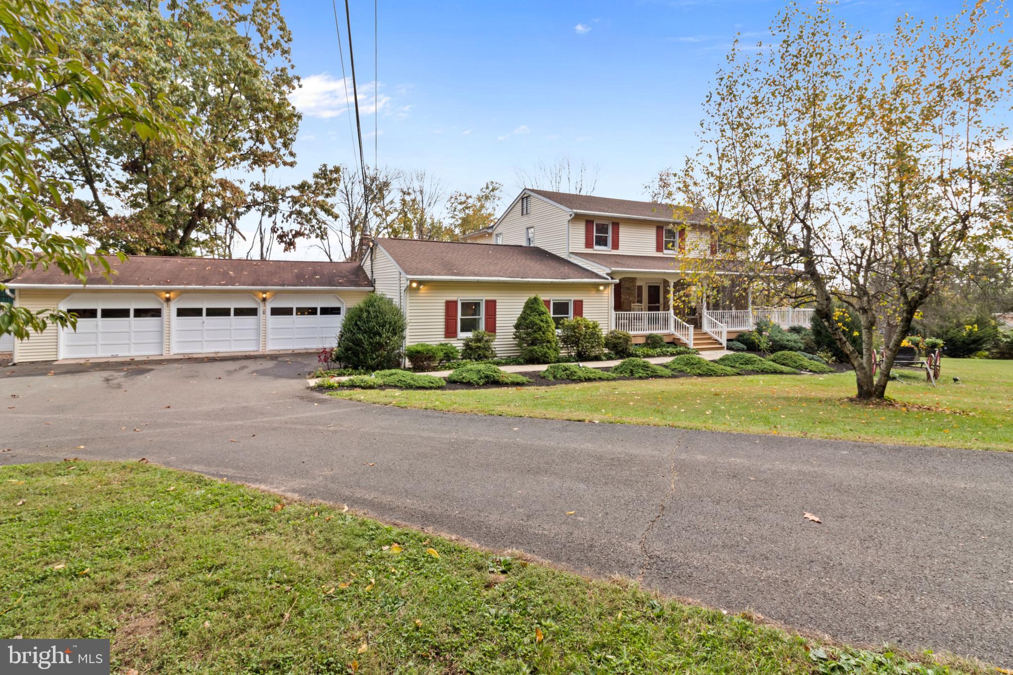 393 Township Line Road Chalfont, PA 18914 - Photo 5 of 56 Exterior Front