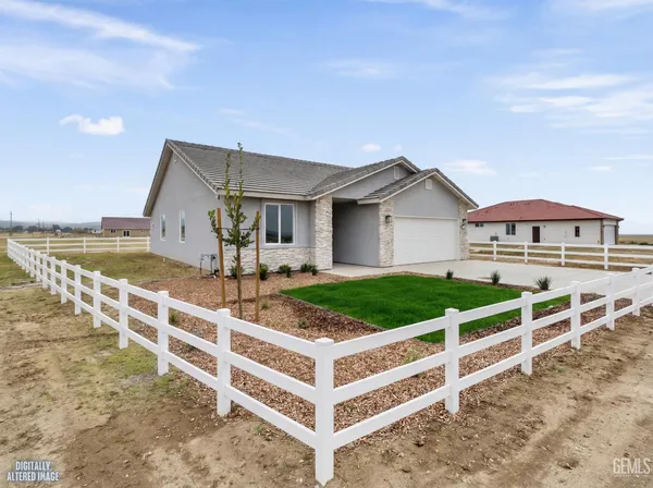 $459,900 | Undisclosed Address, Taft, CA 93268