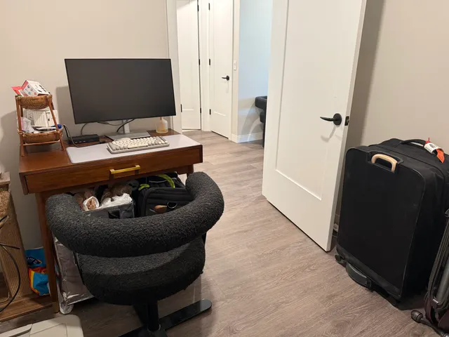 $3,500 | 18 Artisan Drive, Unit 219, Salem, NH 03079