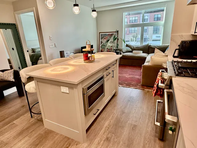 $3,500 | 18 Artisan Drive, Unit 219, Salem, NH 03079