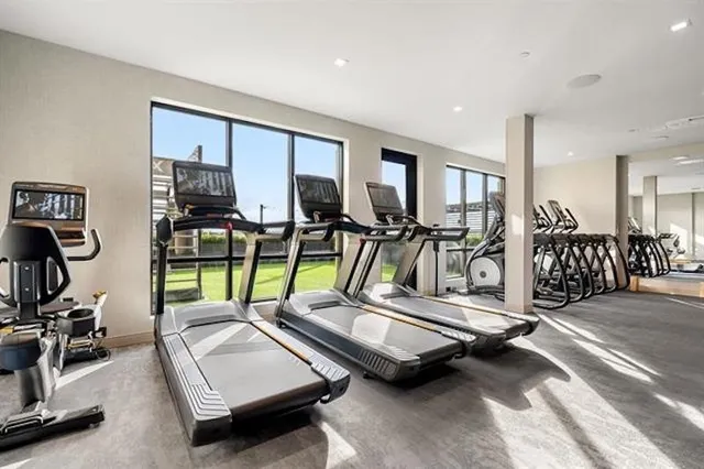 $3,500 | 18 Artisan Drive, Unit 219, Salem, NH 03079