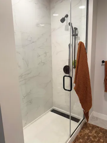 $3,500 | 18 Artisan Drive, Unit 219, Salem, NH 03079